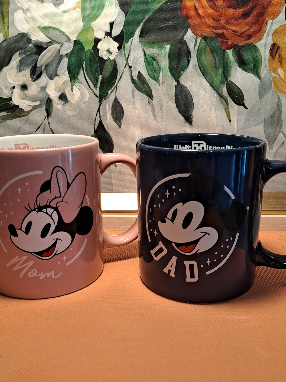 Disney Mom Pink Minnie & Dad Blue Mickey Ceramic Mug Set 15oz. Set